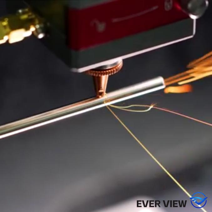 Laserski rezalni stroji olajšajo obdelavo elektronskih komponent; EVER VIEW dosegel preboj v tankoplastnem mikronatančnem rezanju Laserski rezalni stroji olajšajo obdelavo elektronskih komponent; EVER VIEW dosegel preboj v tankoplastnem mikronatančnem rezanju
